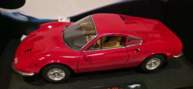 Hot Wheels Ferrari Dino 246 Gt 1969 1:18 N2044