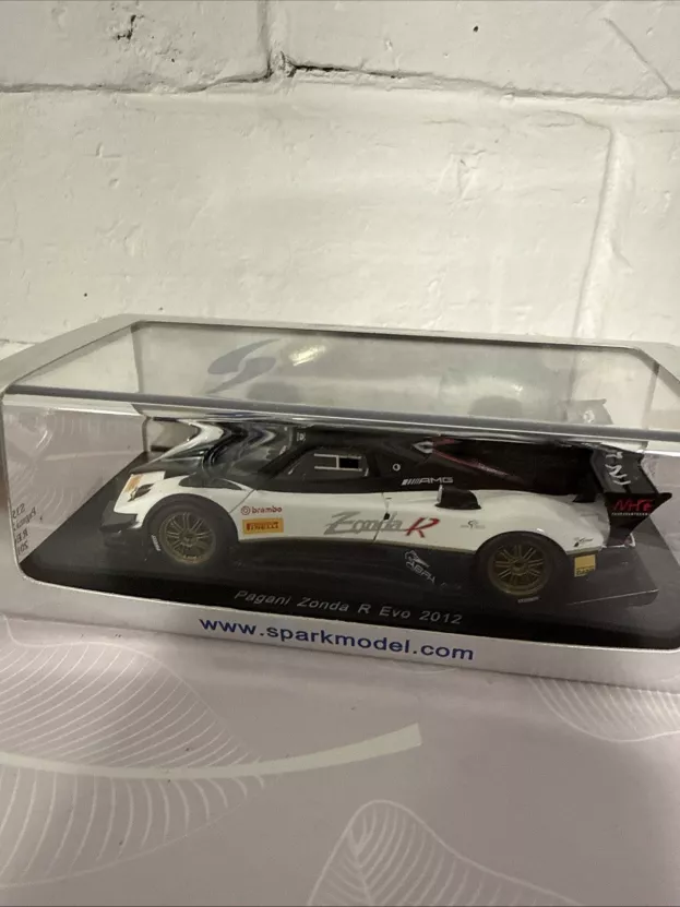 Spark Pagani Zonda R Evo 2012 1:43 S3562