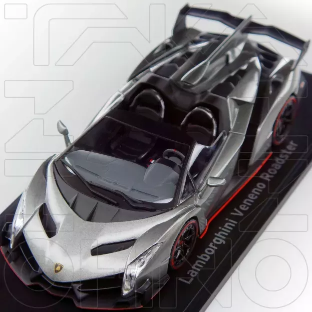 Kyosho Lamborghini Veneno Roadster Spider 2013 1:43 05572GR