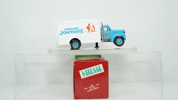 Vitesse Mack B-series Truck Van Howard Johnson 1954 1:43 432