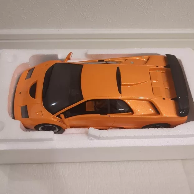 Kyosho Lamborghini Diablo Gt 1999 1:18 KSR18507OR