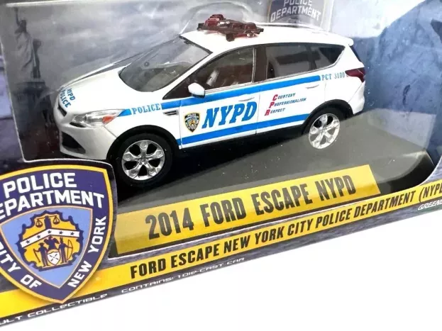 Greenlight Ford Escape Nypd Police 2013 1:43 86070