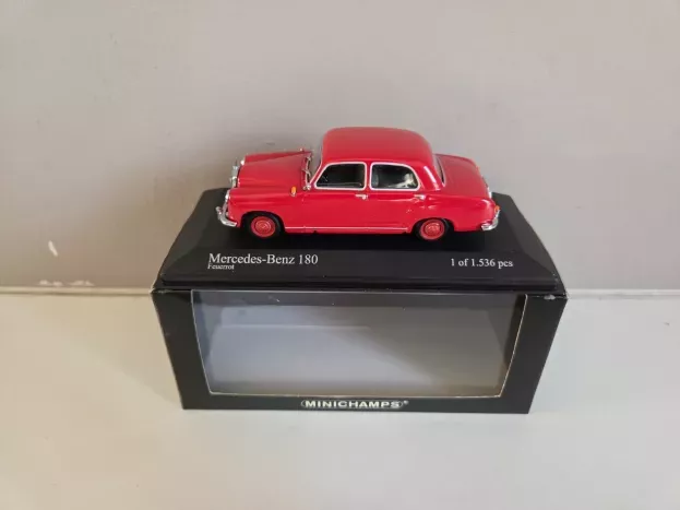 Minichamps Mercedes 180 w120 1955 1:43 033106