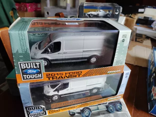 Greenlight Ford Transit Van 2015 1:43 86060