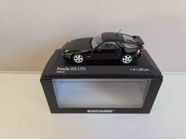 Minichamps Porsche 928 Gts Coupe 1991 1:43 400068100
