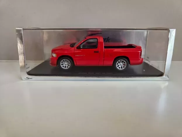 Spark Dodge Ram Pick-up Srt10 4x4 1:43 S0855
