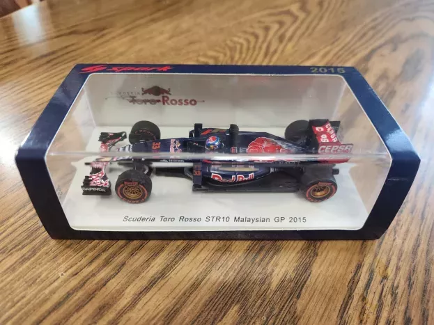 Spark Toro Rosso F1 Str10 Hybrid N 33 Hungarian Gp 2015 M.verstappen 1:43 S4618