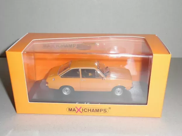 Minichamps Ford Escort 1975 1:43 940084101