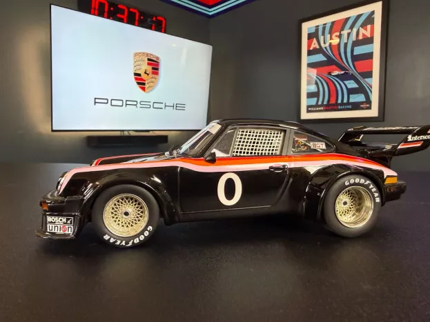 Truescale Porsche 934 5 Team Interscope Racing N 0 Winner 100 Miles Imsa Laguna Seca 1977 1:18 TS0301
