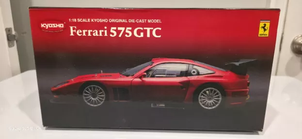 Kyosho Ferrari 575gtc 2004 1:18 08391A