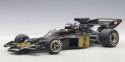 AUTOart 87330 1 18 Lotus 72E 1973 2 Ronnie Peterson (with driver figure)