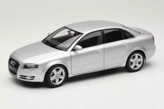 Minichamps Audi A4 2005 1:18 100014402