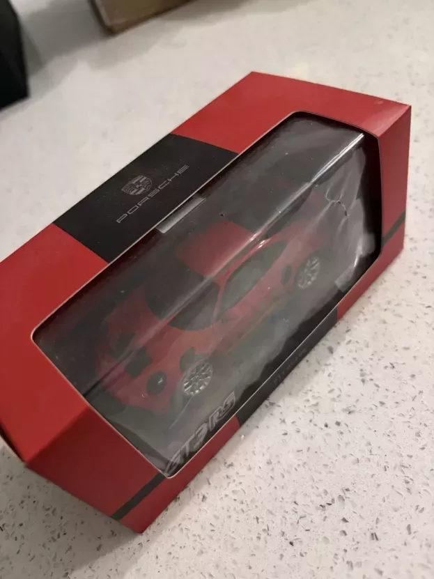Spark Porsche 911 992 Gt3 Rs Coupe 2022 Con Vetrina With Showcase 1:18 WAP0211540P004