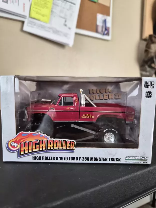 Greenlight Ford F-250 Monster Truck High Roller Bigfoot 1979 1:43 86162
