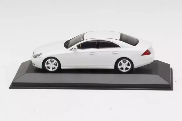 Minichamps Mercedes Cls-class 2004 1:43 436034300