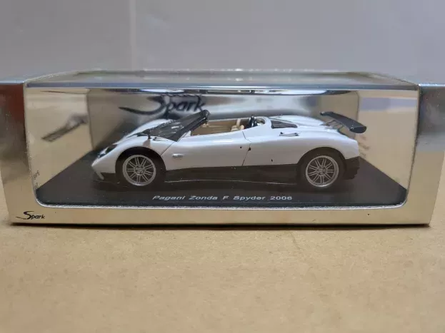 Spark Pagani Zonda F Spyder 2006 1:43 S0699