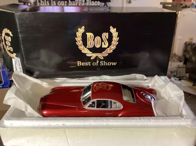 BoS Models Chrysler D'elegance Coupe 1953 1:18 BOS265