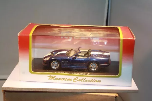 Kyosho Shelby Series 1 Spider 1998 1:43 03131BW