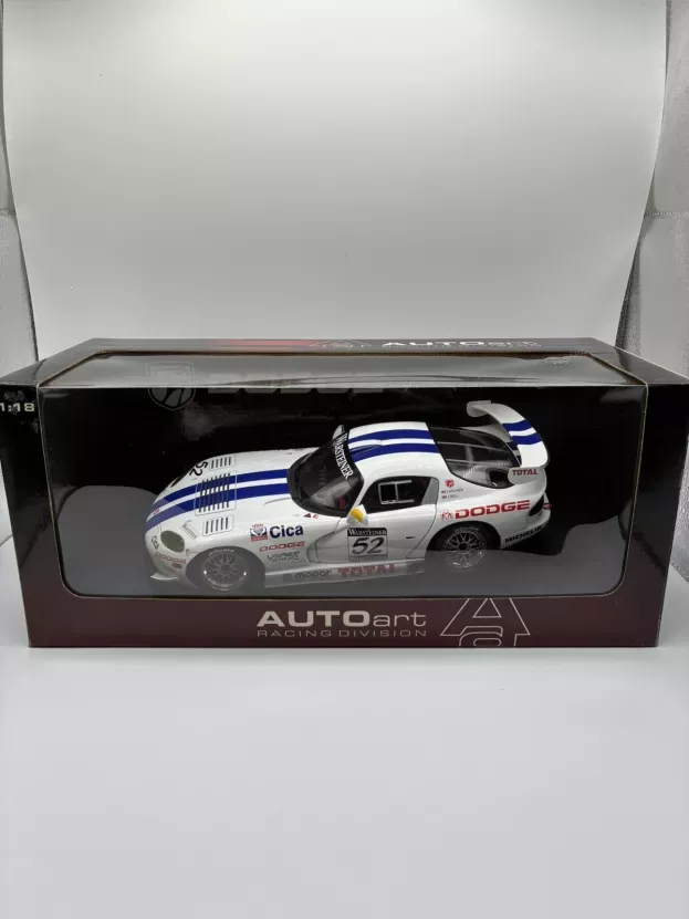 AUTOart Dodge Viper GTS-R SR I 1997 Sebring T.Archer J.Bell 1:18 52