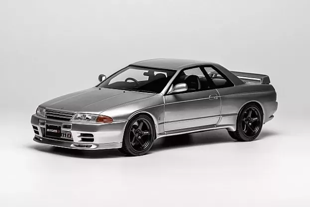 Motorhelix Nissan Skyline Gt-r r32 Coupe Customized Version 1989 1:18 MH027SR