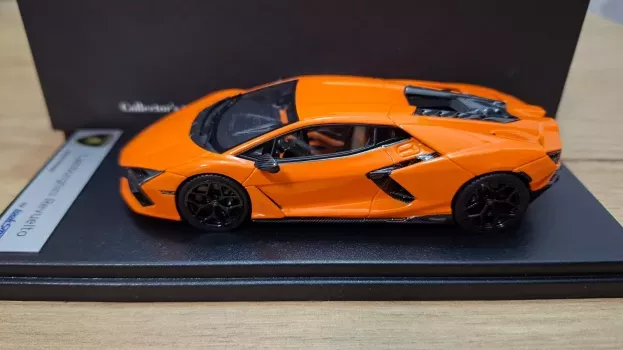 Looksmart Lamborghini Revuelto Hybrid 2023 1:43 LS543A