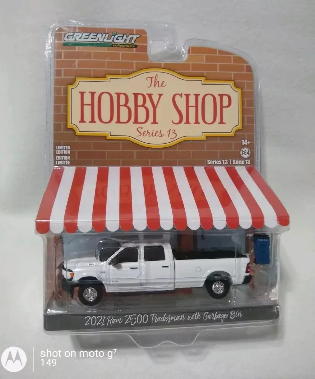 Greenlight Dodge Ram 2500 Double Cabine Pick-up With Garbage Bin 2021 1:64 97130F