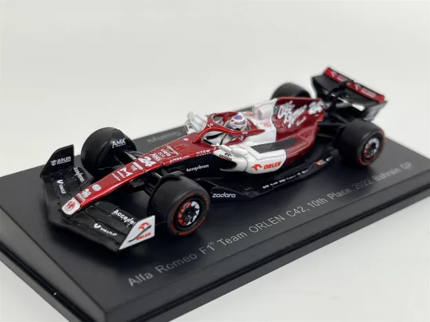 Spark Alfa Romeo F1 C42 Team Orlen Racing N 24 Season 2022 Guanyu Zhou 1:64 Y261