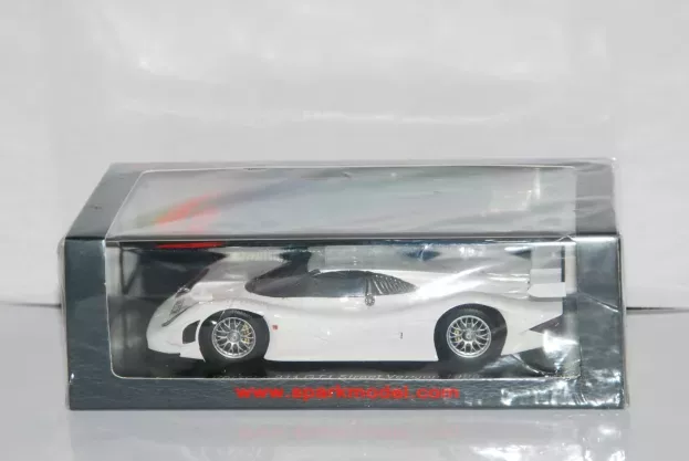 Spark Porsche 911 Gt1 Street Version 1998 1:43 S5998