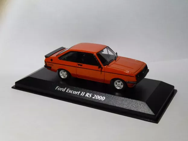 Minichamps Ford Escort Rs2000 1976 1:43 940084301