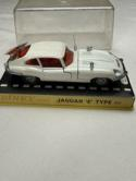 Dinky Toys 131 Jaguar E Type 2+2 in original clear plastic case
