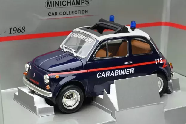Minichamps Fiat 500 Carabinieri 1965 1:18 150121690