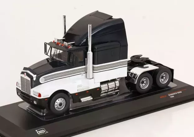 IXO Models Kenworth T600a Tractor Truck 3-assi 1986 1:43 TR183.22