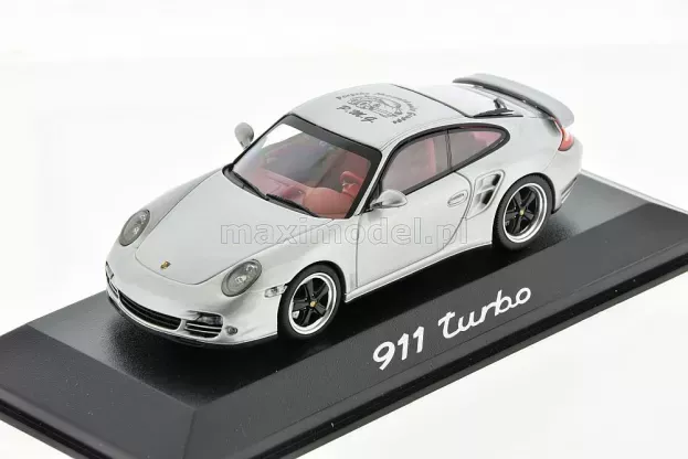 Minichamps Porsche 911 997-2 Turbo Coupe 2010 1:43 CAP04312006