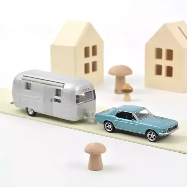 Norev Ford Mustang Coupe 1968 With Airstream Caravan Roulotte 1:43 270582