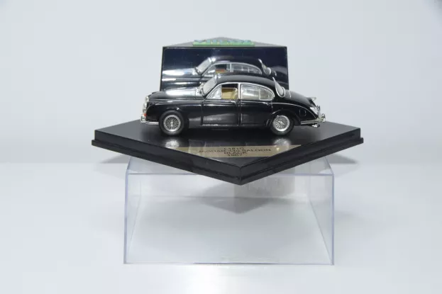 Vitesse Jaguar 340 Saloon 1967 1:43 L181C
