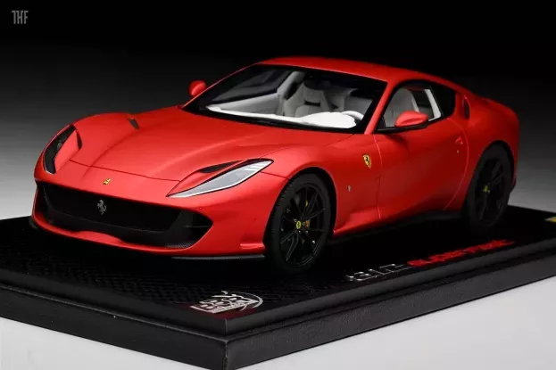 BBR Ferrari 812 Superfast 2017 1:18 P18147MF1