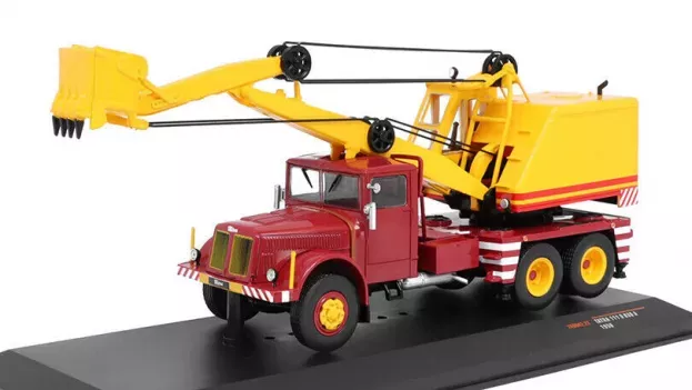 IXO Models Tatra 111d Truck 3-assi 1958 1:43 TRU042.22