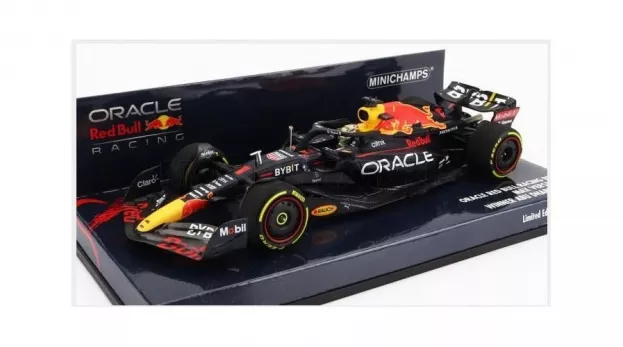 Minichamps Red Bull F1 Rb18 Team Oracle Red Bull Racing N 1 Winner Abu Dhabi Gp World Champion 2022 Max Verstappen 1:43 417222201