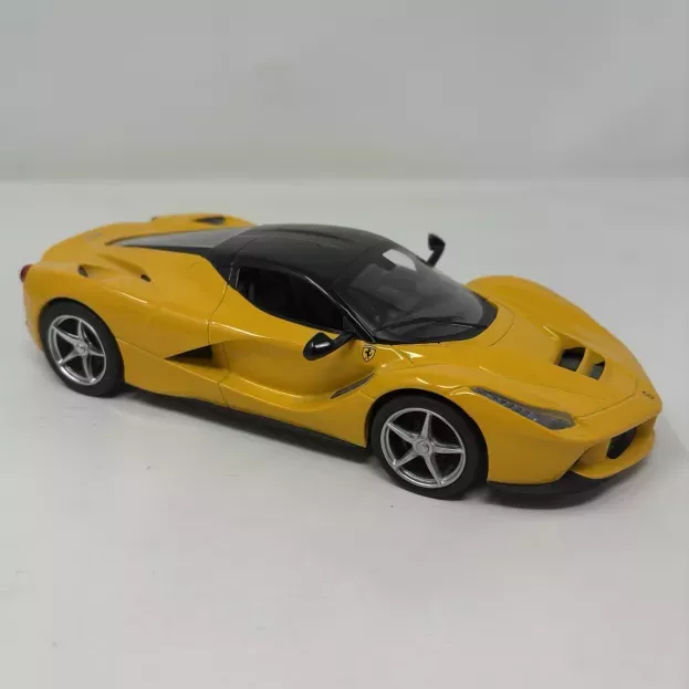 Hot Wheels Ferrari Laferrari 2013 1:24 BLY63