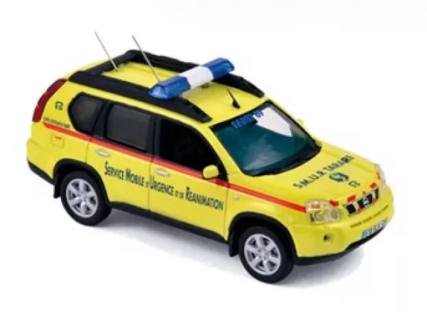 Norev Nissan X-trail Smur Ambulance 2009 1:43 420113
