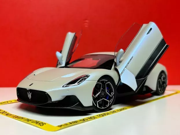 BBR Maserati Mc20 2020 1:18 HE180051ABF