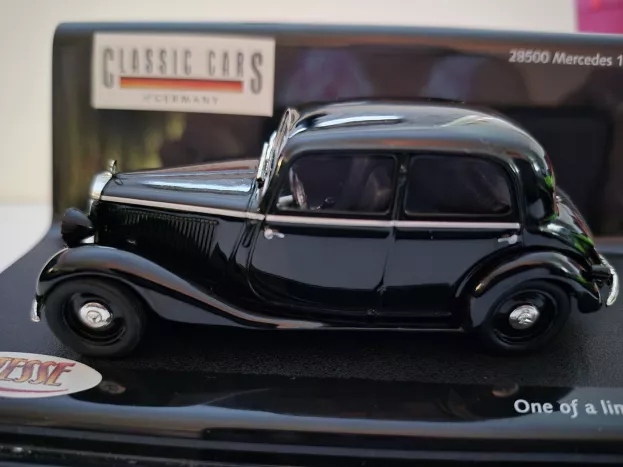 Vitesse Mercedes 170 1:43 28500
