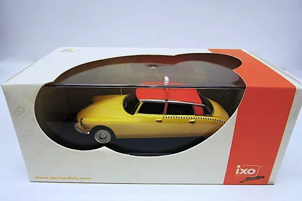 IXO Models Citroen Ds19 Taxi Amsterdam 1958 1:43 CIXJ000045