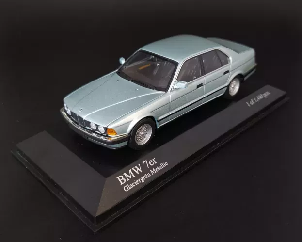 Minichamps Bmw 7 Series 1986 1:43 024301