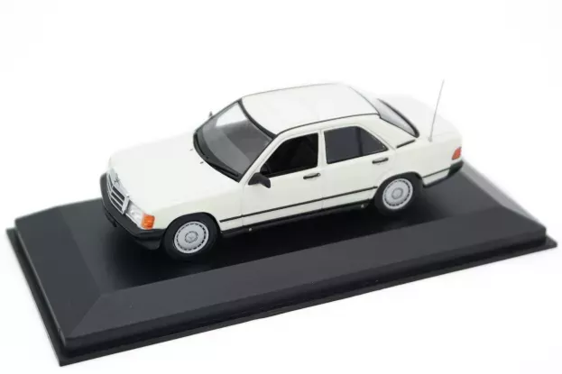 Minichamps Mercedes 190e w201 1984 1:43 940034100