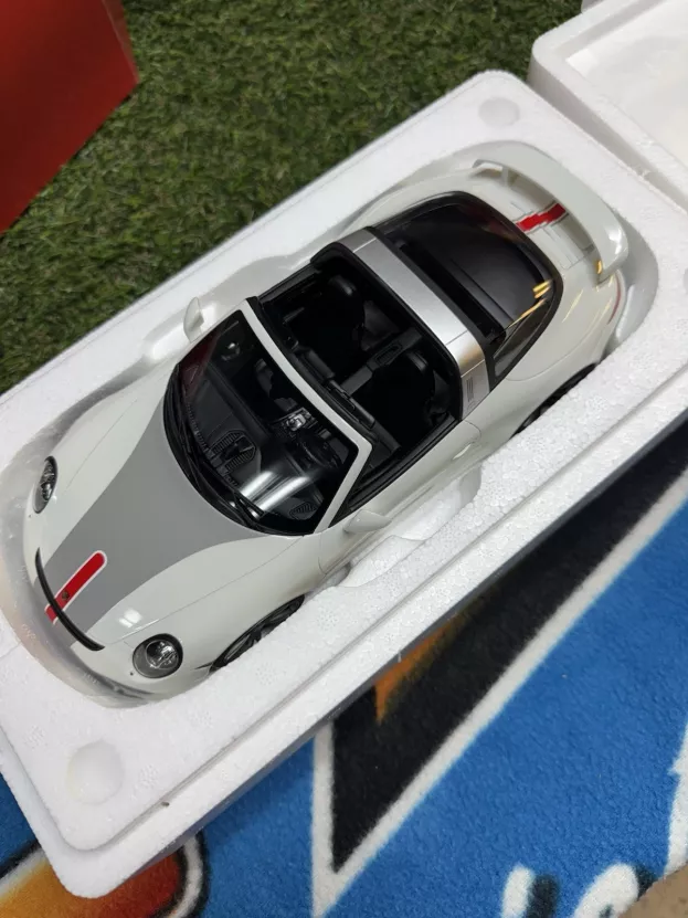 GT Spirit Porsche 911 991 Targa By Techart 2016 1:18 GT108