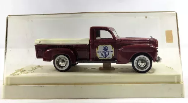Solido Dodge Pick-up Close Ship Chandlers 1940 1:43 4413