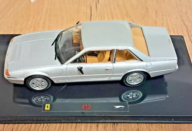 Hot Wheels Ferrari 412 1985 1:43 N5597