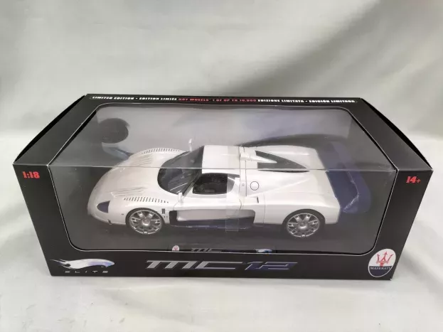 Hot Wheels Maserati Mc12 2004 1:18 L2986