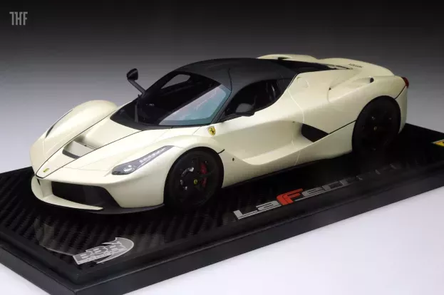 BBR Ferrari Laferrari 2013 1:18 P1867F